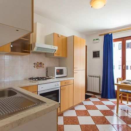 Apartments Ava Пореч Екстериор снимка