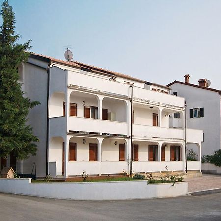 Apartments Ava Пореч Екстериор снимка