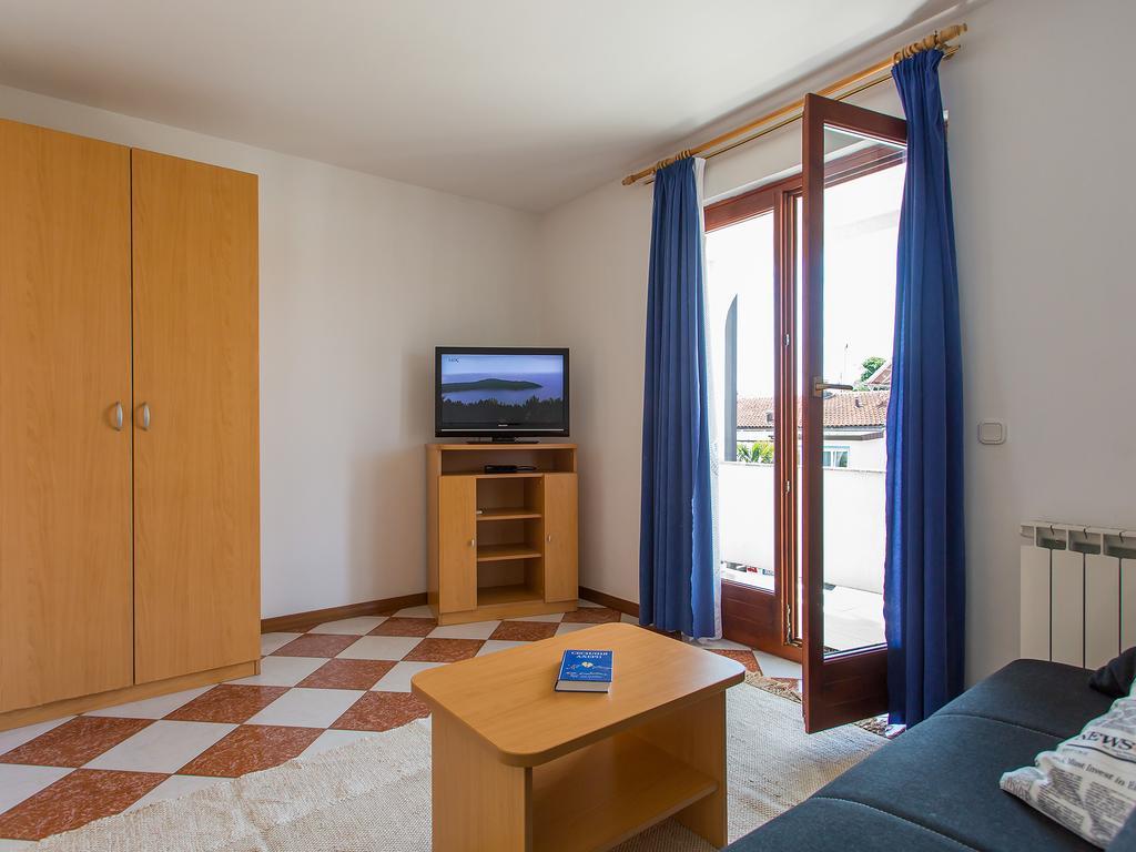 Apartments Ava Пореч Екстериор снимка
