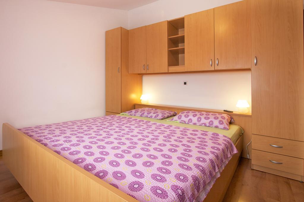 Apartments Ava Пореч Екстериор снимка